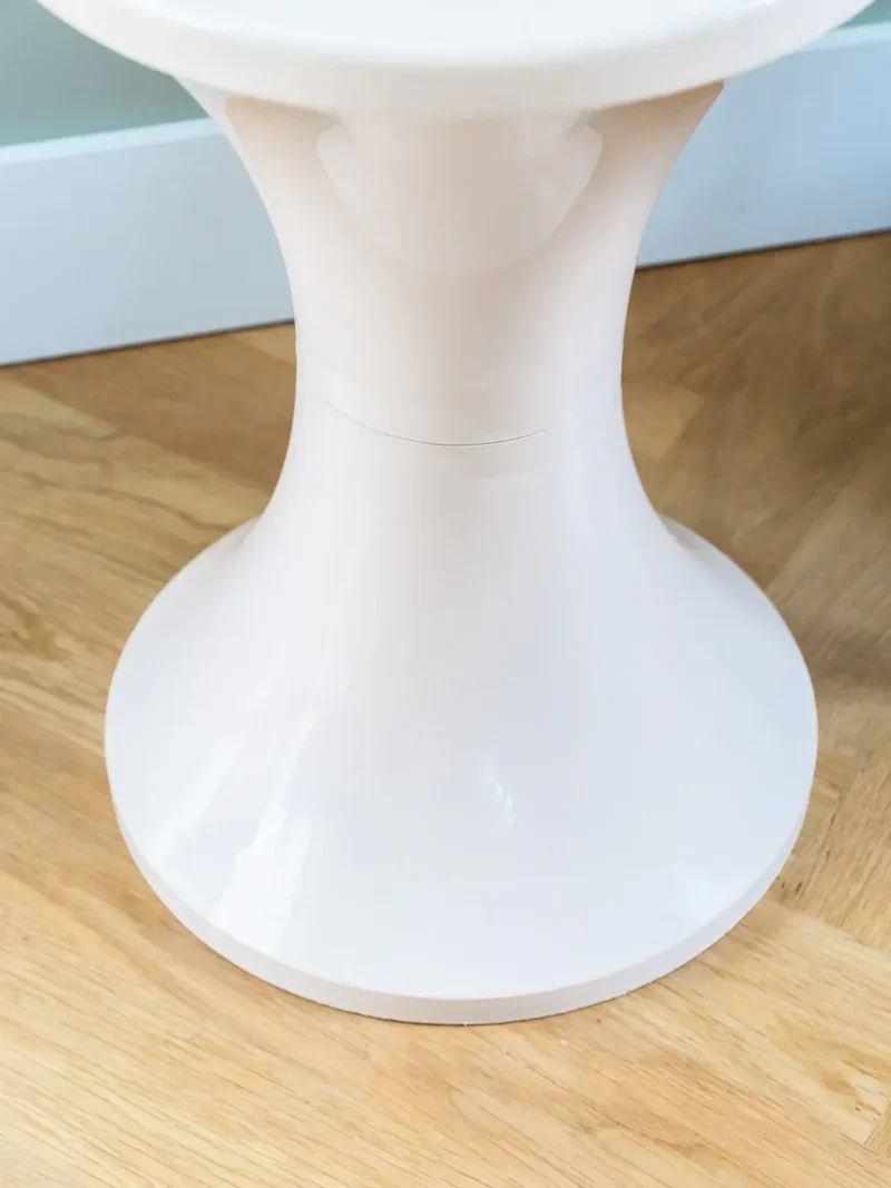 Axel, le tabouret en plastique N°423