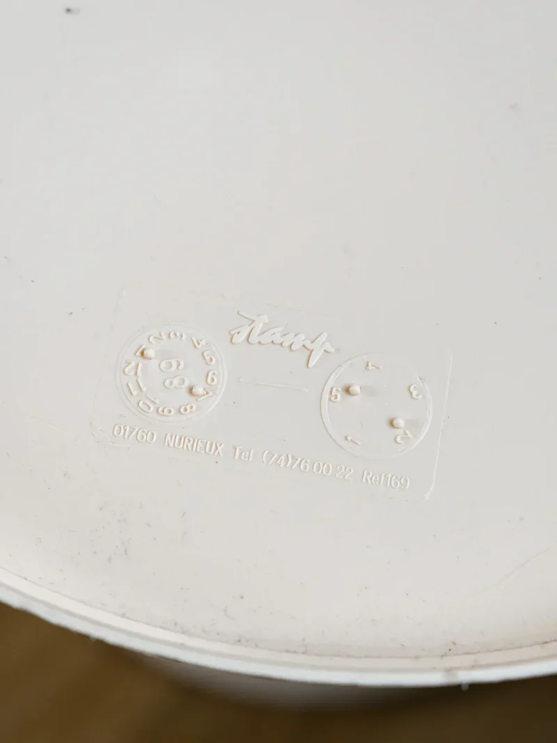 Axel, le tabouret en plastique N°423
