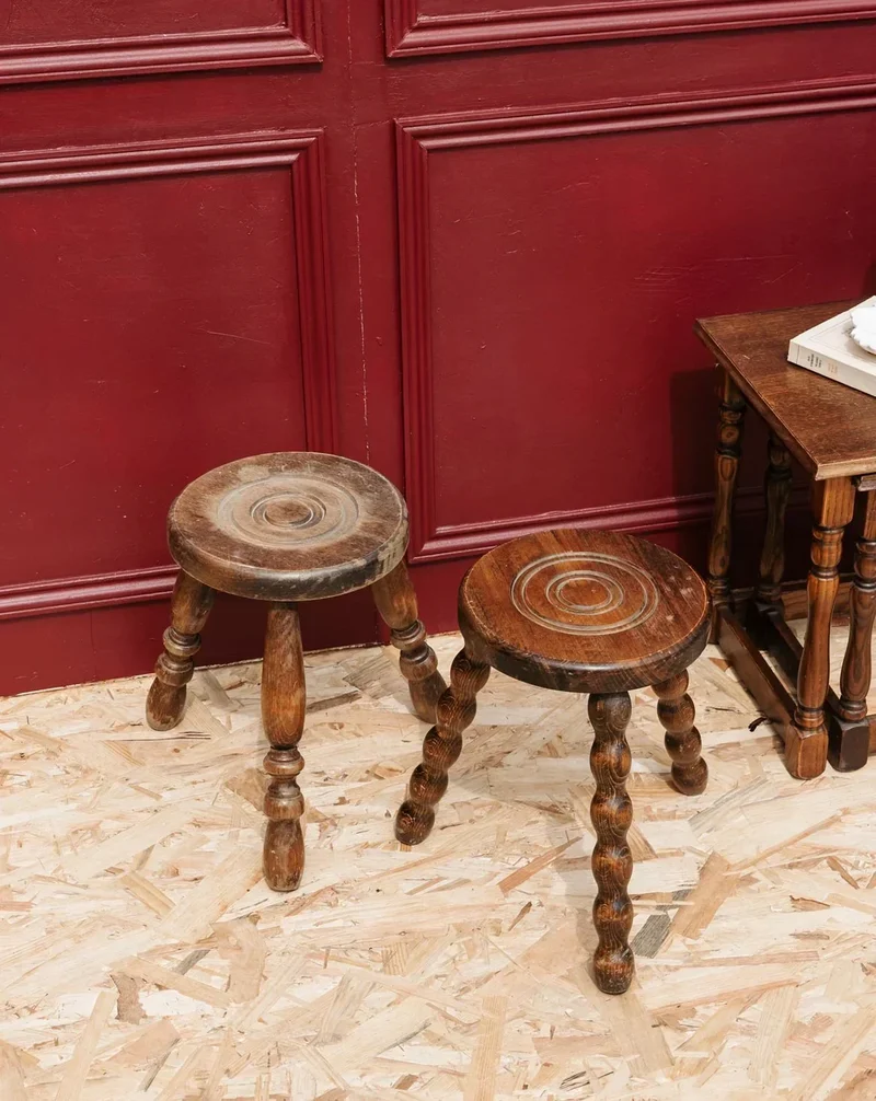 Regis, le tabouret en bois N°512