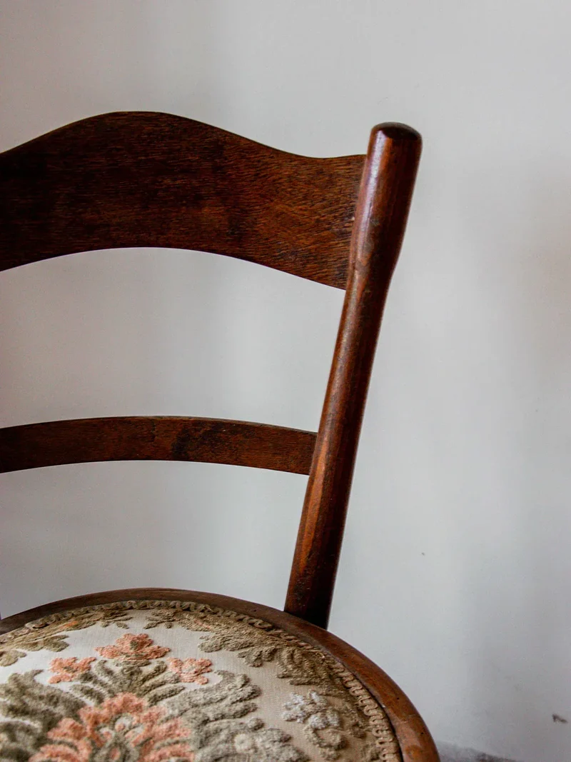 Ernestine, la chaise pour enfant en bois N°176
