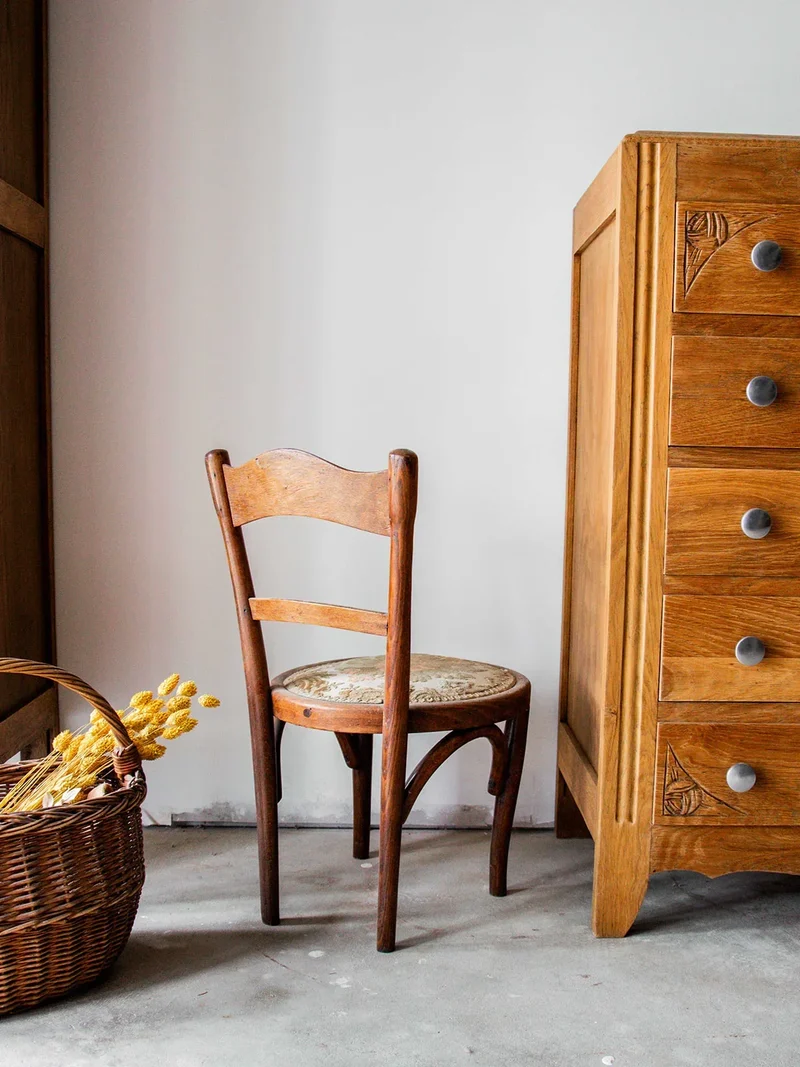 Ernestine, la chaise pour enfant en bois N°176
