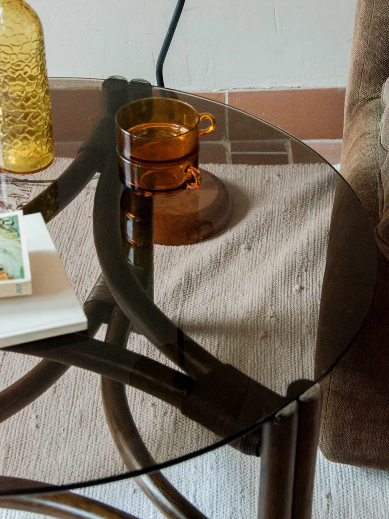 Léonie, la table basse en rotin et verre N°307