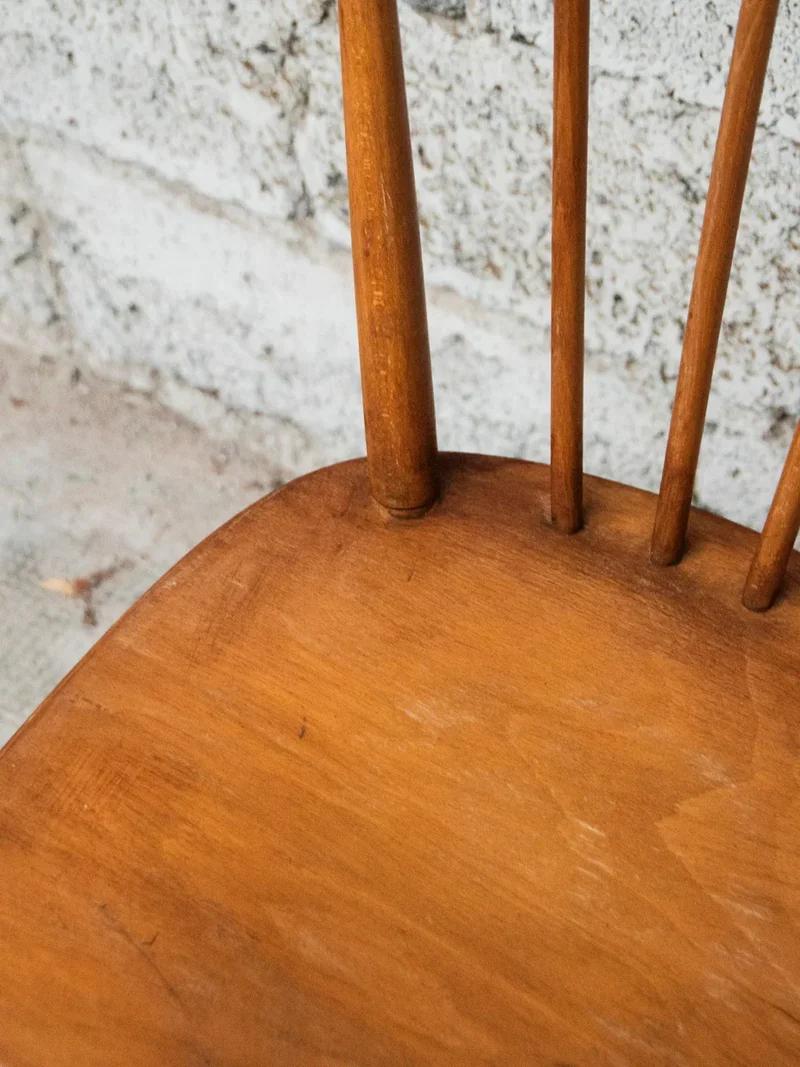 Alma, la paire de chaises en bois N°729