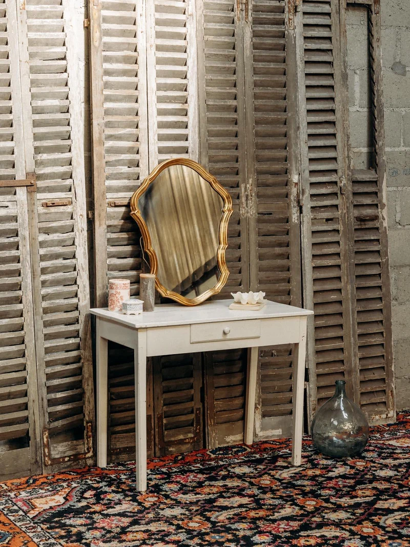 Francine, la table d'appoint blanche N°499