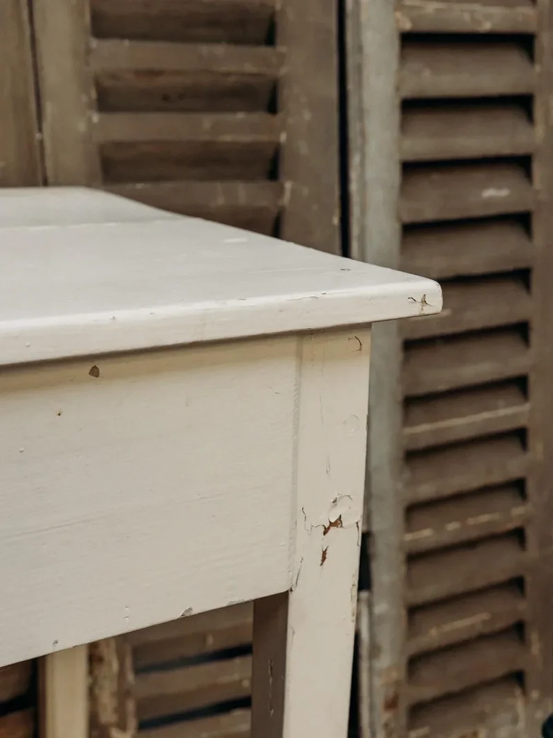 Francine, la table d'appoint blanche N°499