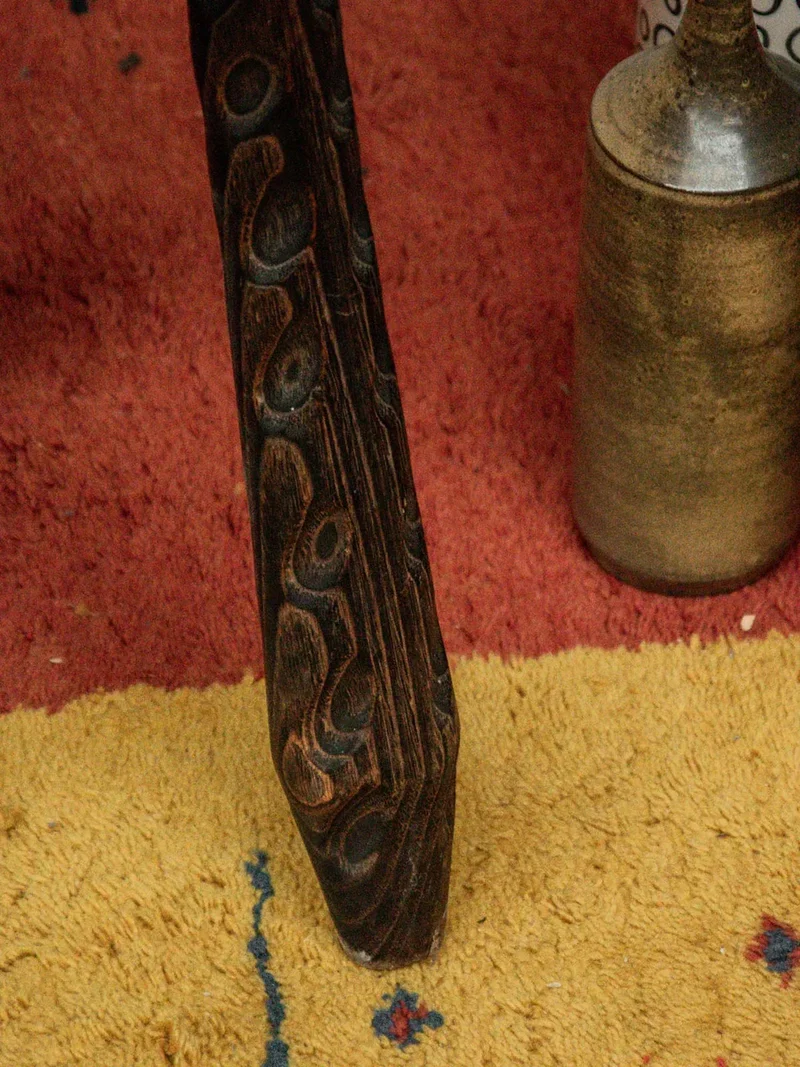 Regis, le tabouret brutaliste N°636