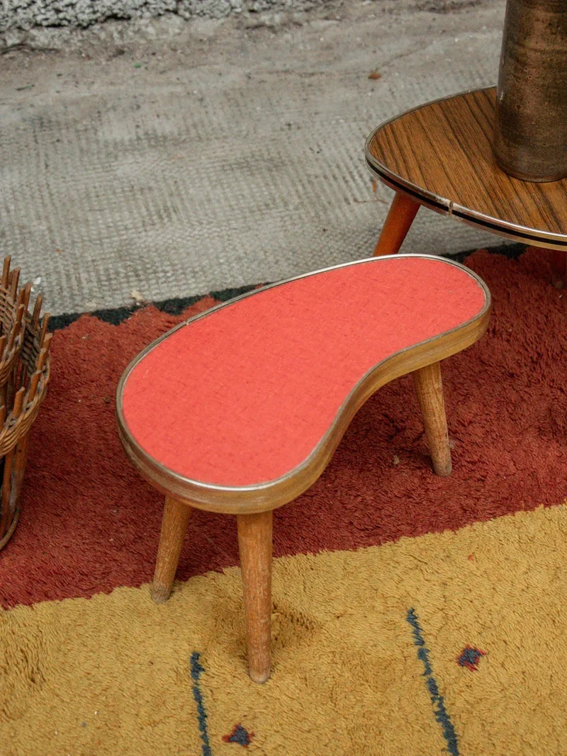 Hanna, la table d'appoint haricot N°581