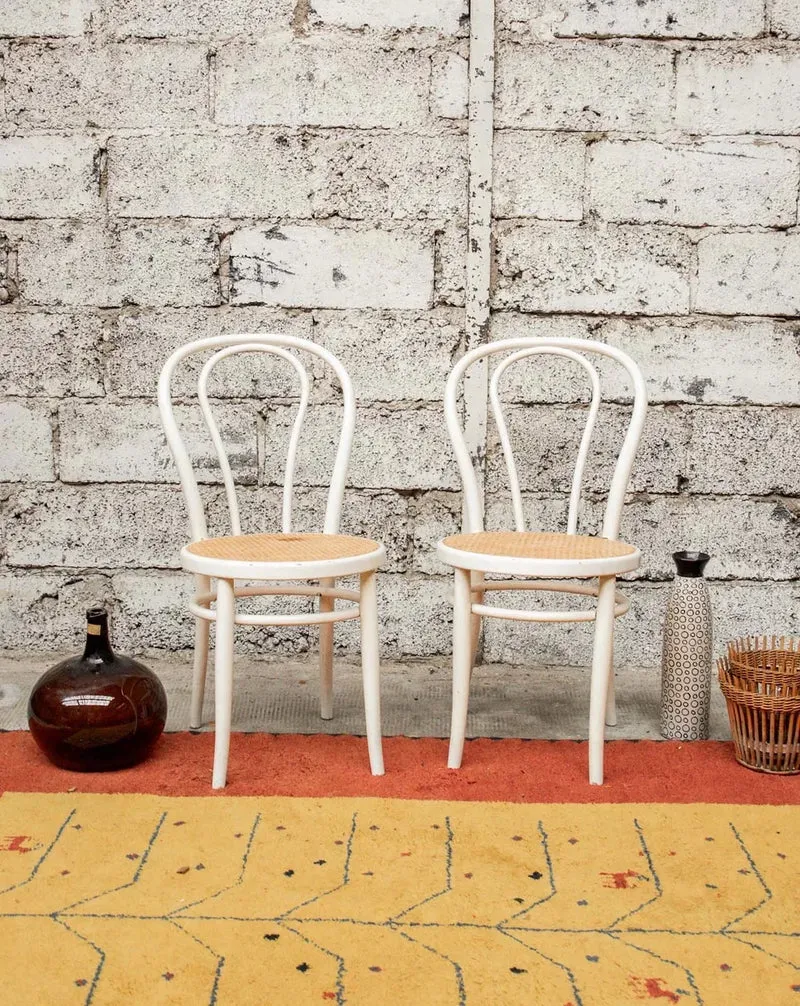 Claude, la paire de chaises cannée N°648