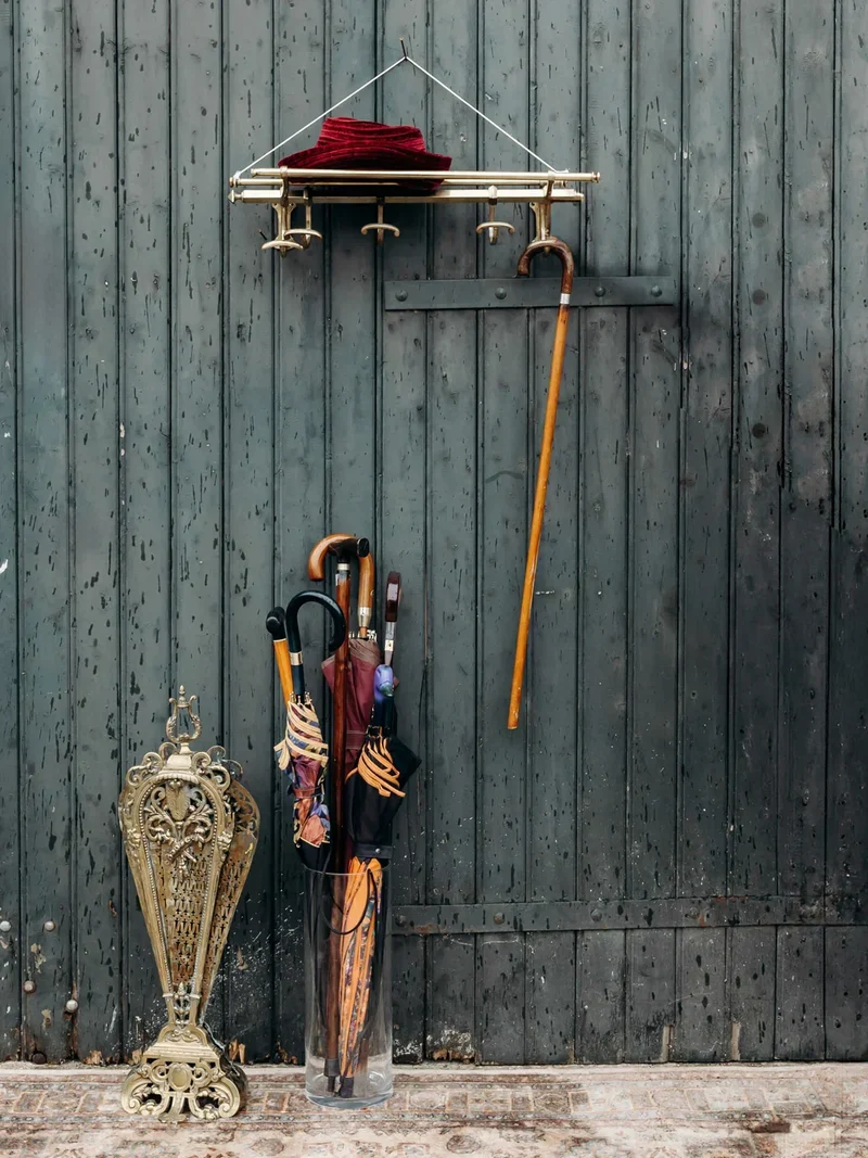 Max, le porte-manteau en laiton doré N°223