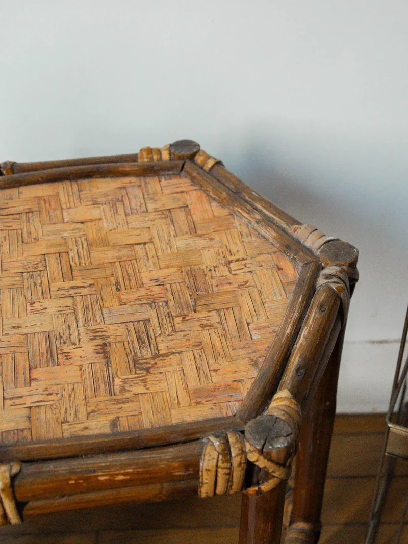 Francine, la table d'appoint octogonal en rotin N°586
