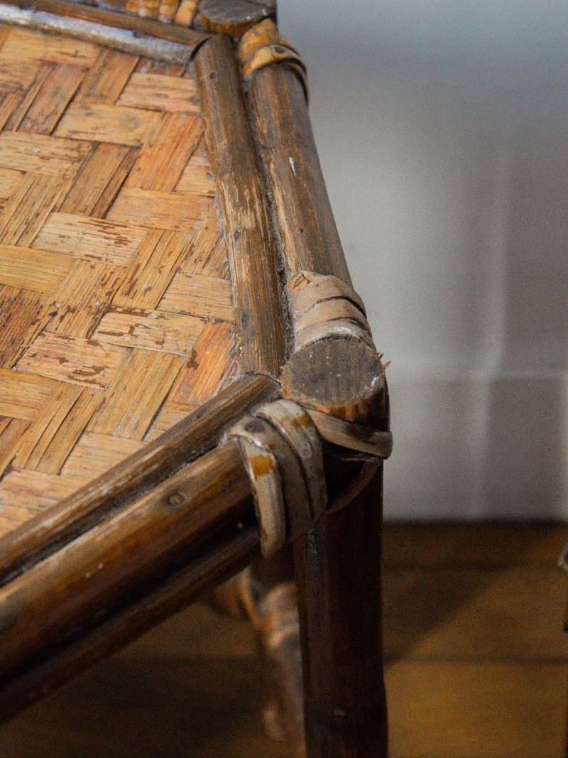Francine, la table d'appoint octogonal en rotin N°586