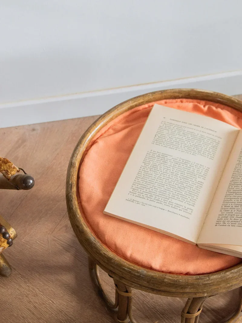 Jean-Philippe, le pouf en rotin N°58