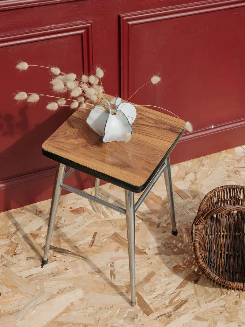 Axel, le tabouret en formica N°427
