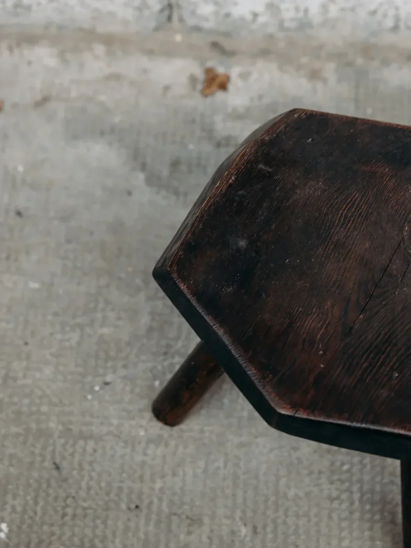 Axel, le tabouret en bois N°121