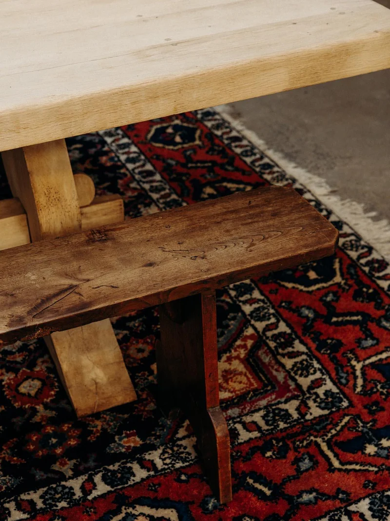 Antoine, le grand banc en bois N°248