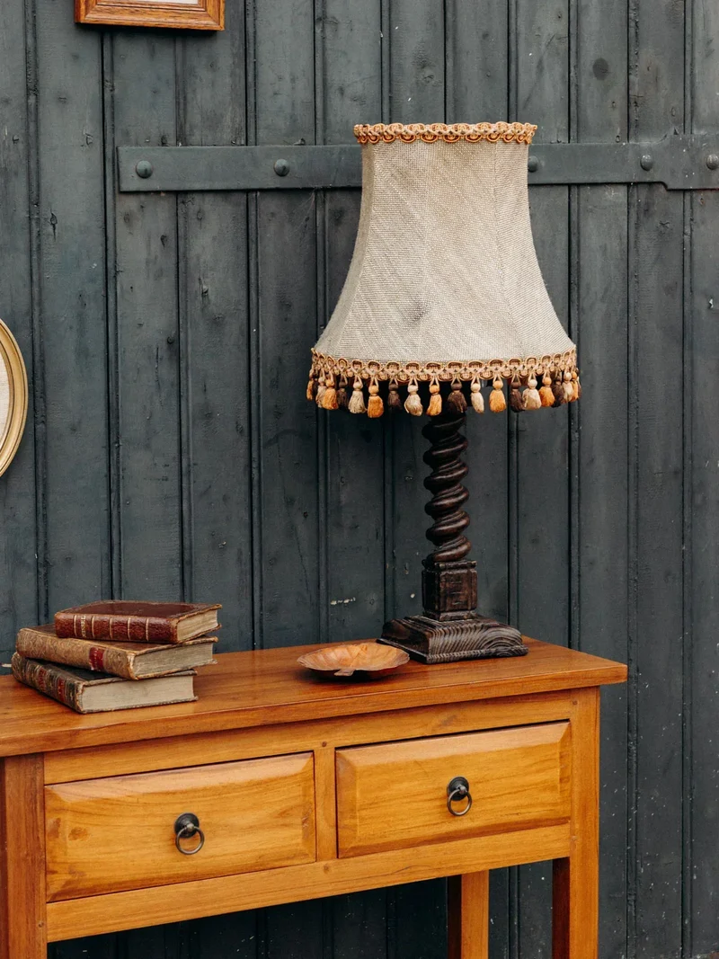 Suzanne, la lampe à poser en bois N°424