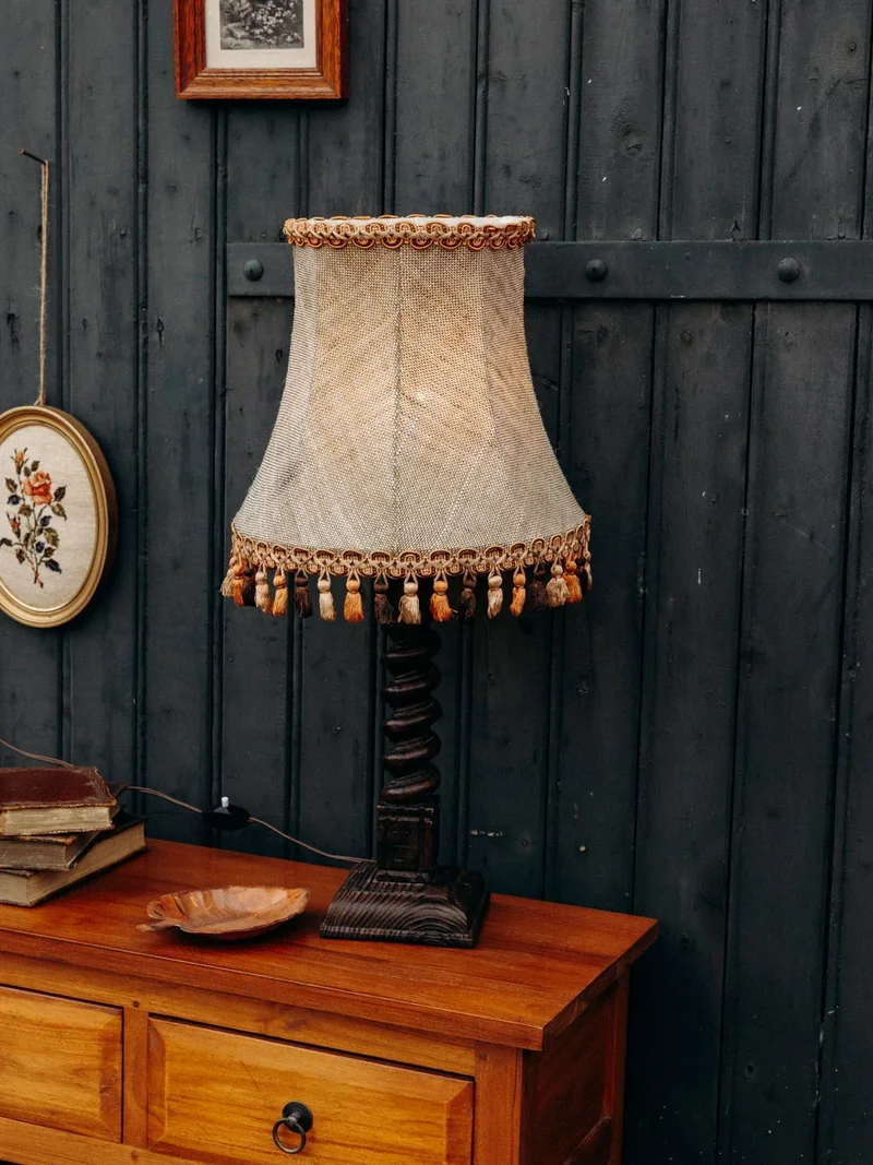 Suzanne, la lampe à poser en bois N°424