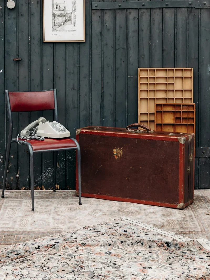 Lucienne, la malle armoire cartonnée N°188