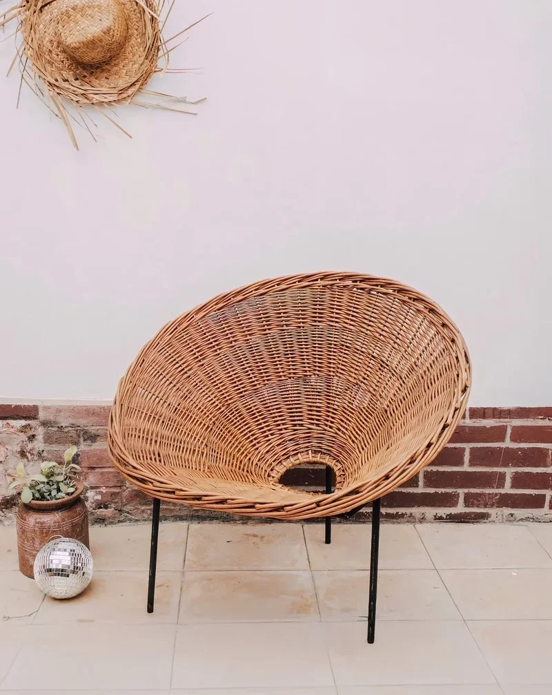 Ernest, le fauteuil en rotin N°174