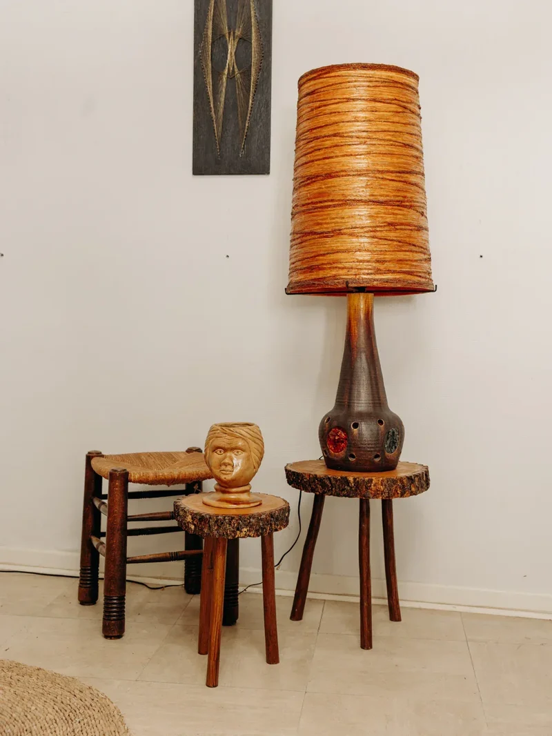 Regis, la paire de tabourets brutalistes N°685