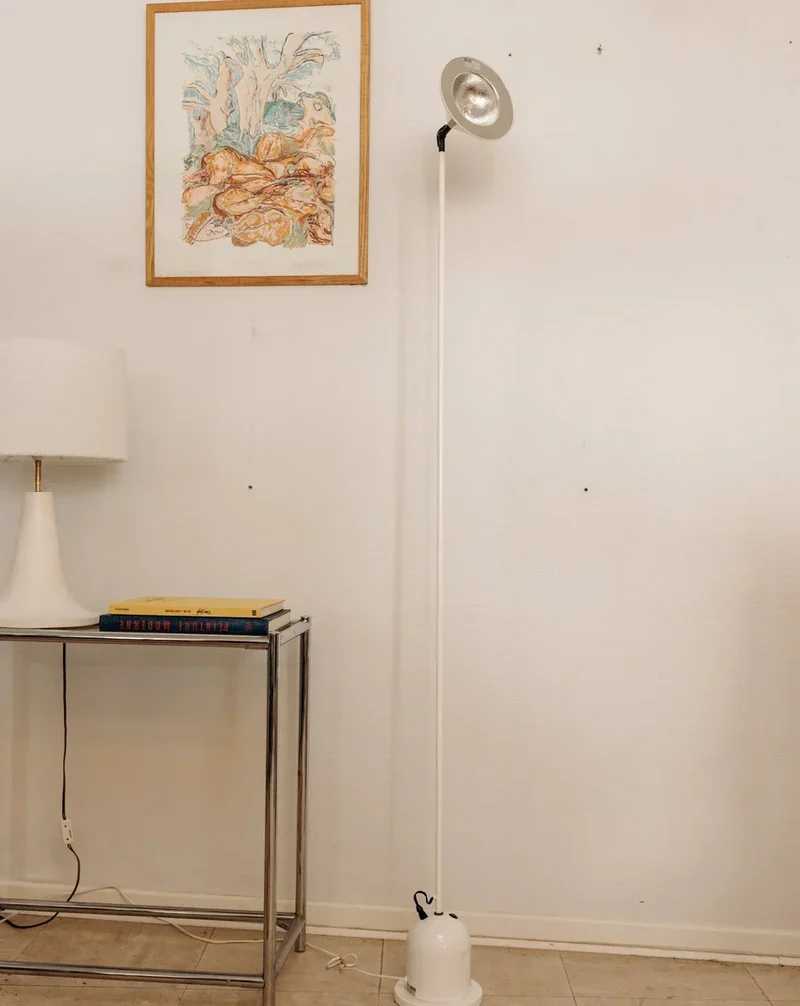 Julien, le lampadaire blanc 80's N°181