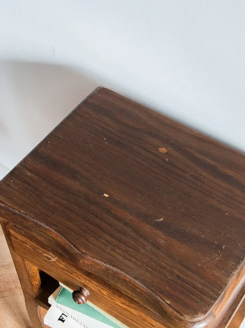 Odile, la table de chevet en bois N°537