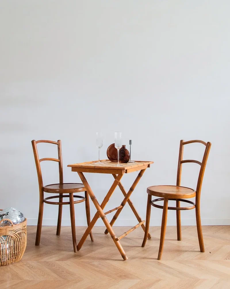 Hanna, la table d'appoint en bambou N°591