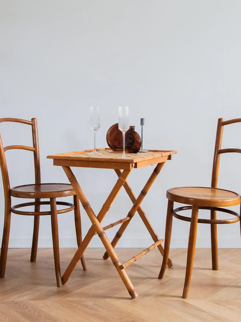 Hanna, la table d'appoint en bambou N°591