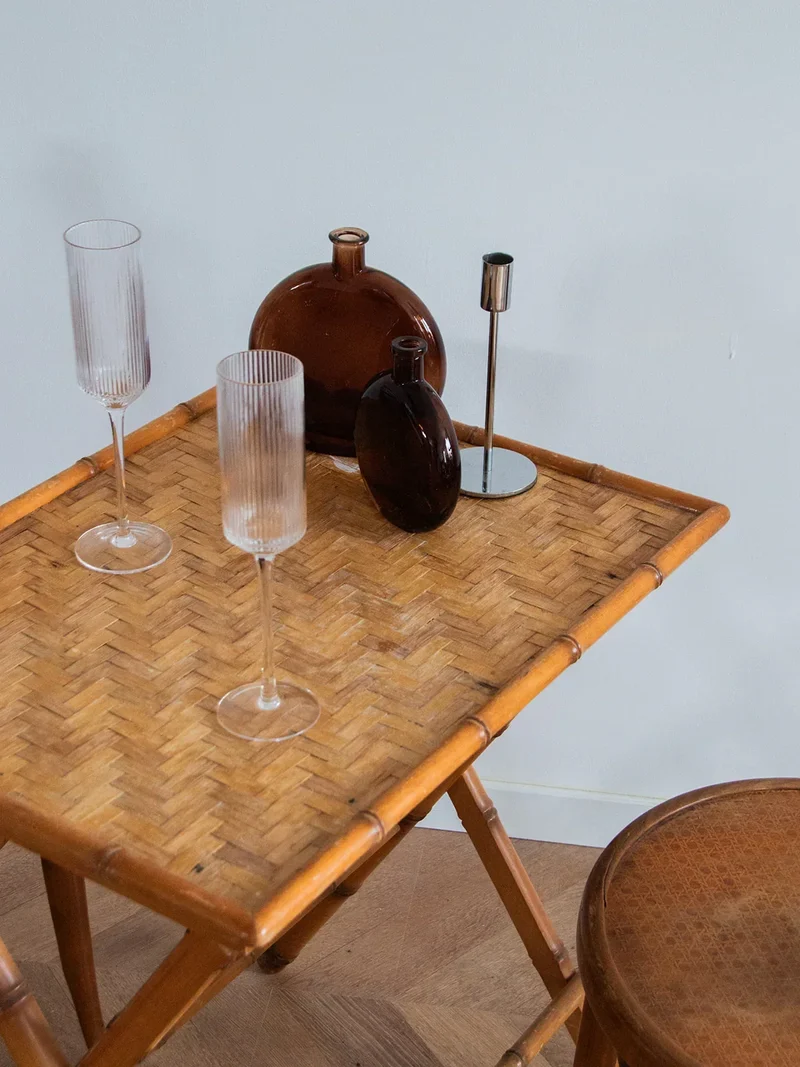 Hanna, la table d'appoint en bambou N°591