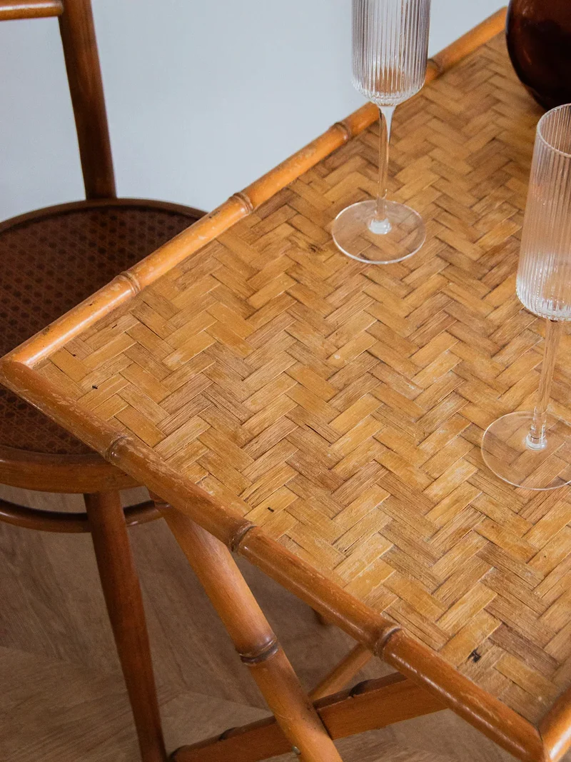 Hanna, la table d'appoint en bambou N°591