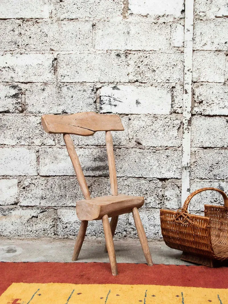 Claude, la chaise brutaliste N°650
