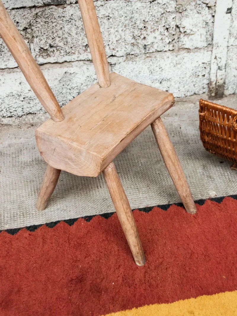 Claude, la chaise brutaliste N°650