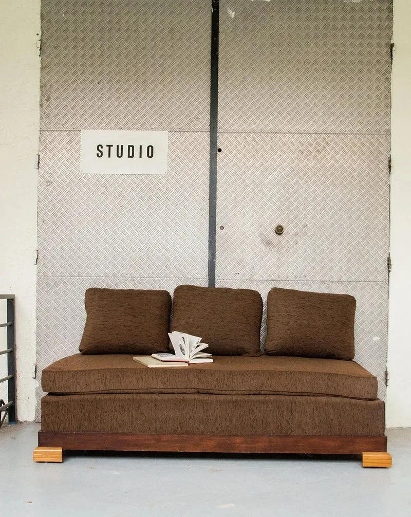 Clara, la banquette marron haute N°28