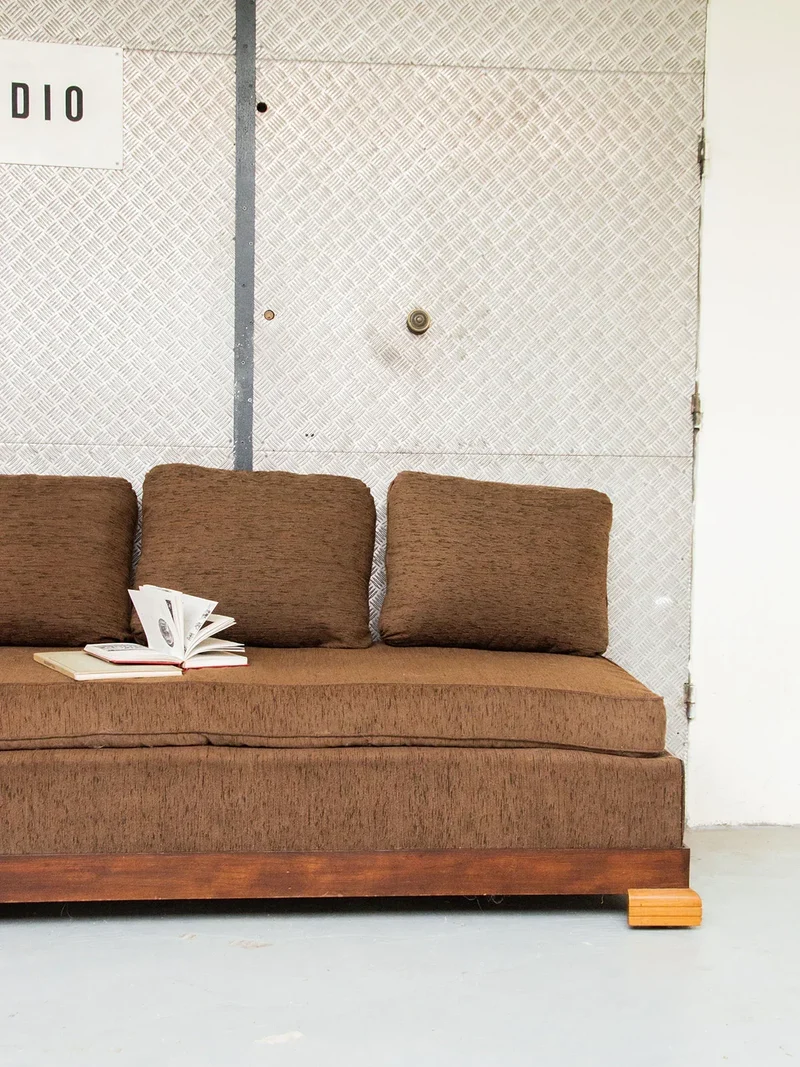 Clara, la banquette marron haute N°28