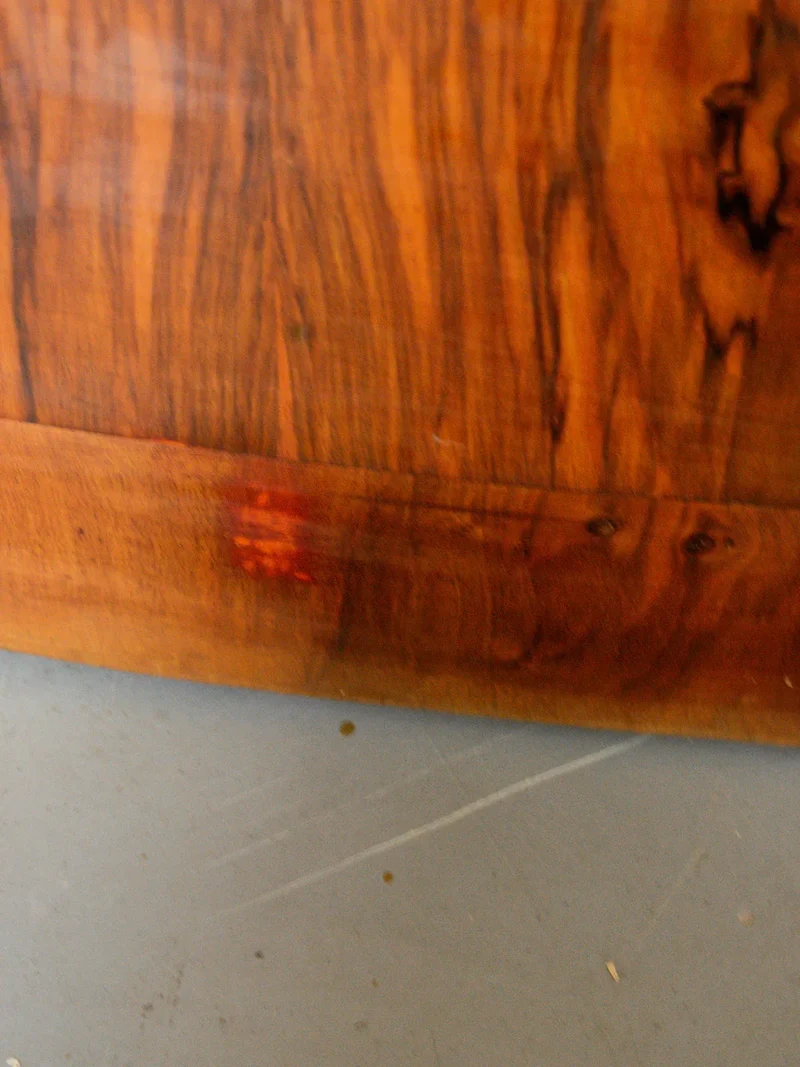 Louise, la coiffeuse en bois N°120