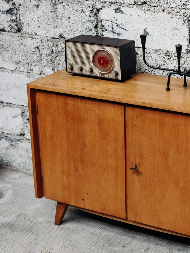 Gustave, le buffet bas en bois N°325