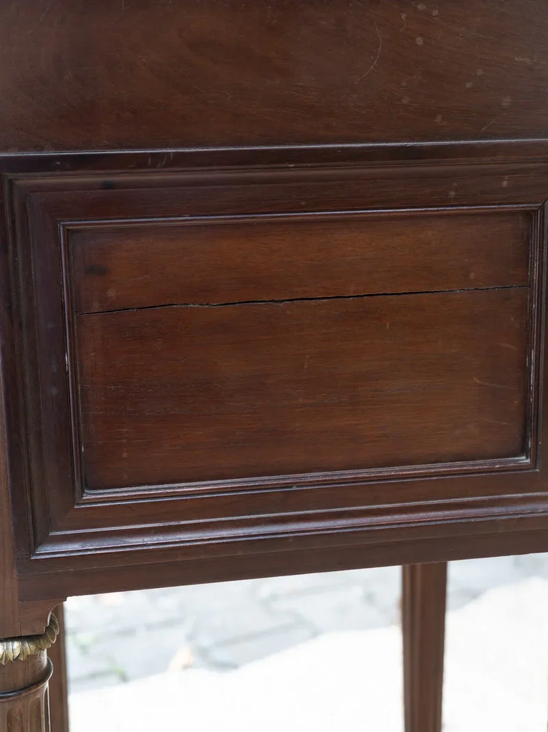 Odile, la table de chevet en bois N°437