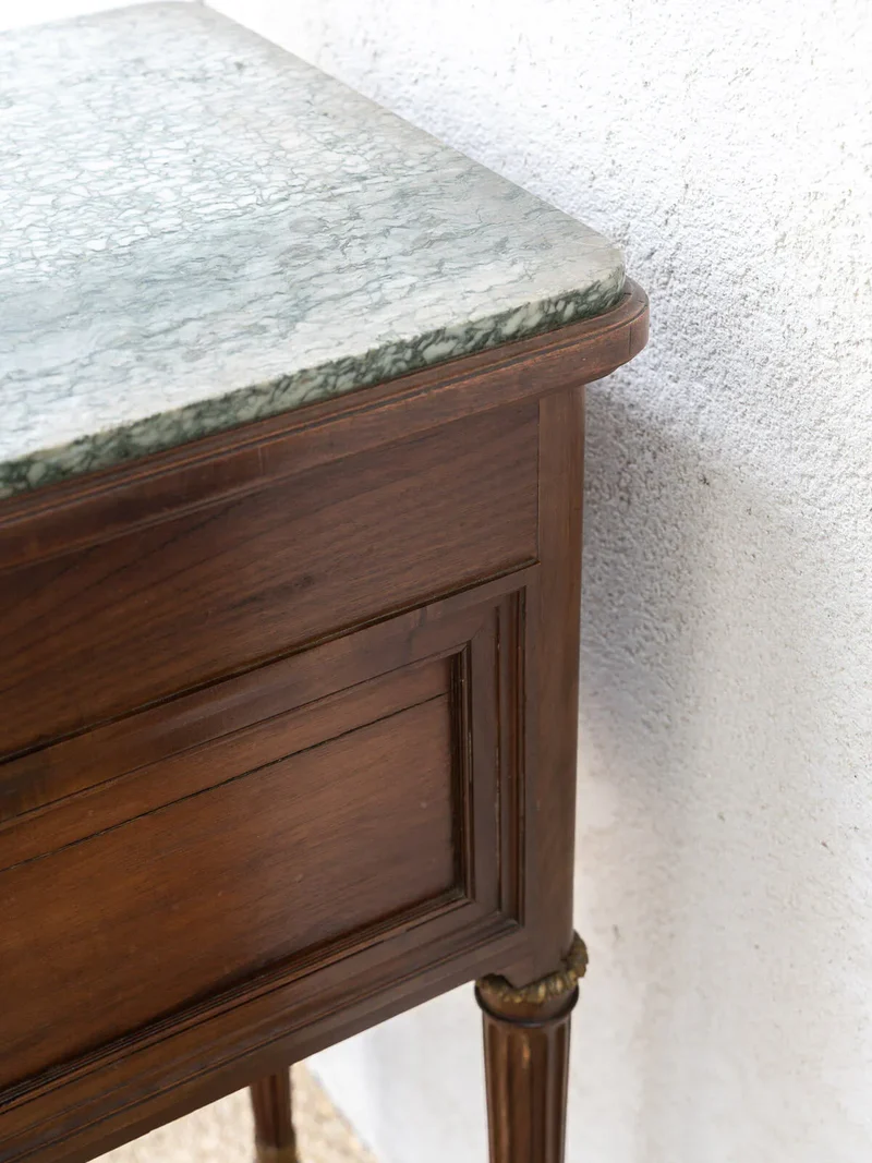 Odile, la table de chevet en bois N°437