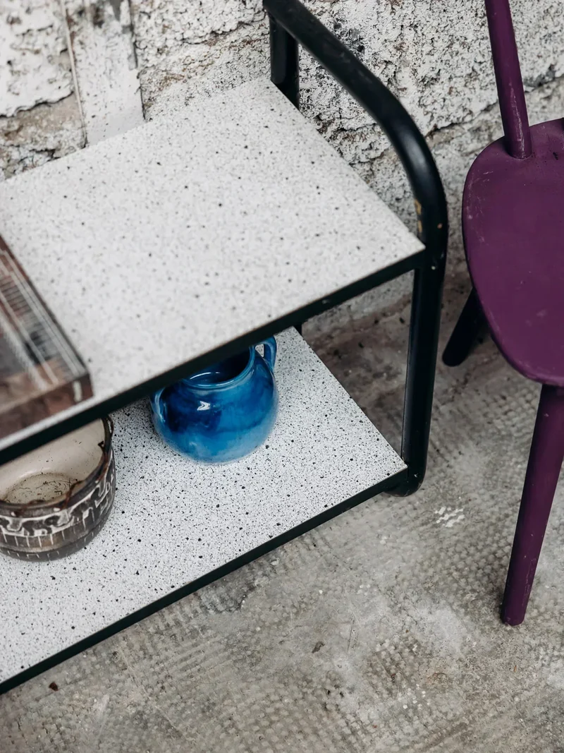 Isabelle, l'étagère en formica N°106