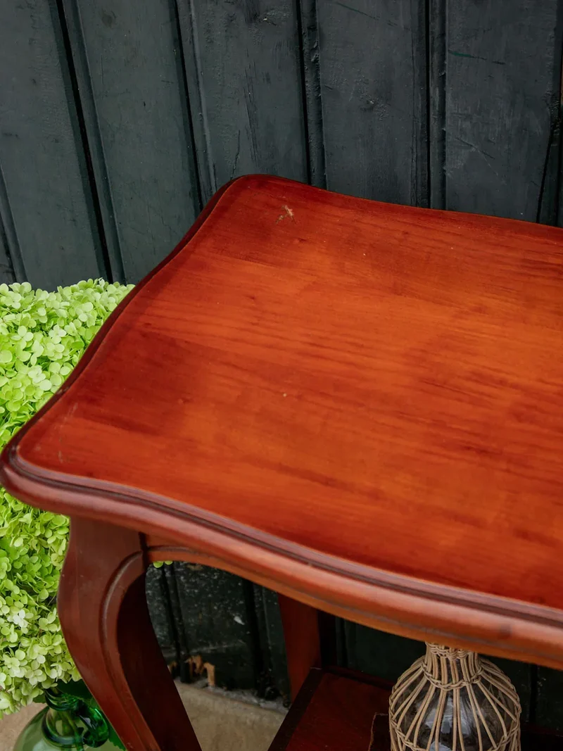 Francine, la table d'appoint en bois N°447