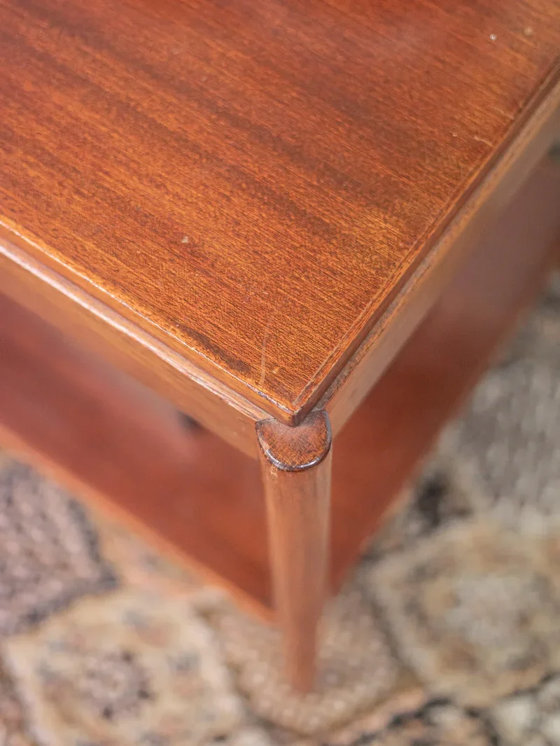 Francine, la table d'appoint en bois N°473