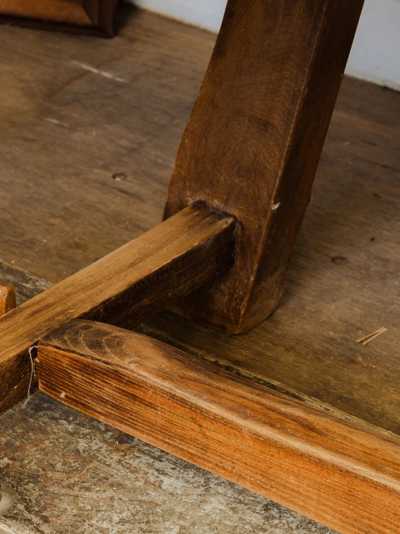 Romy, la table à manger en bois N°410