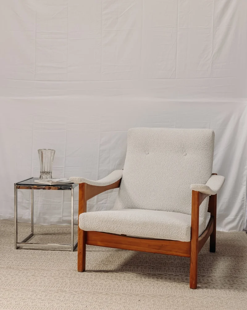 Jakob, le fauteuil en bois Guermonprez N°647
