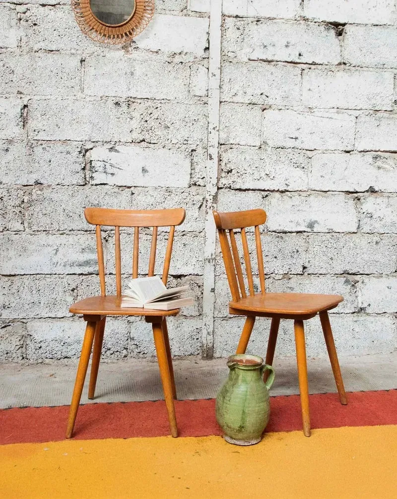 Claude, la paire de chaises en bois N°862