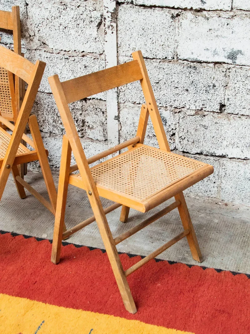 Alma, la chaise cannée en bois N°735