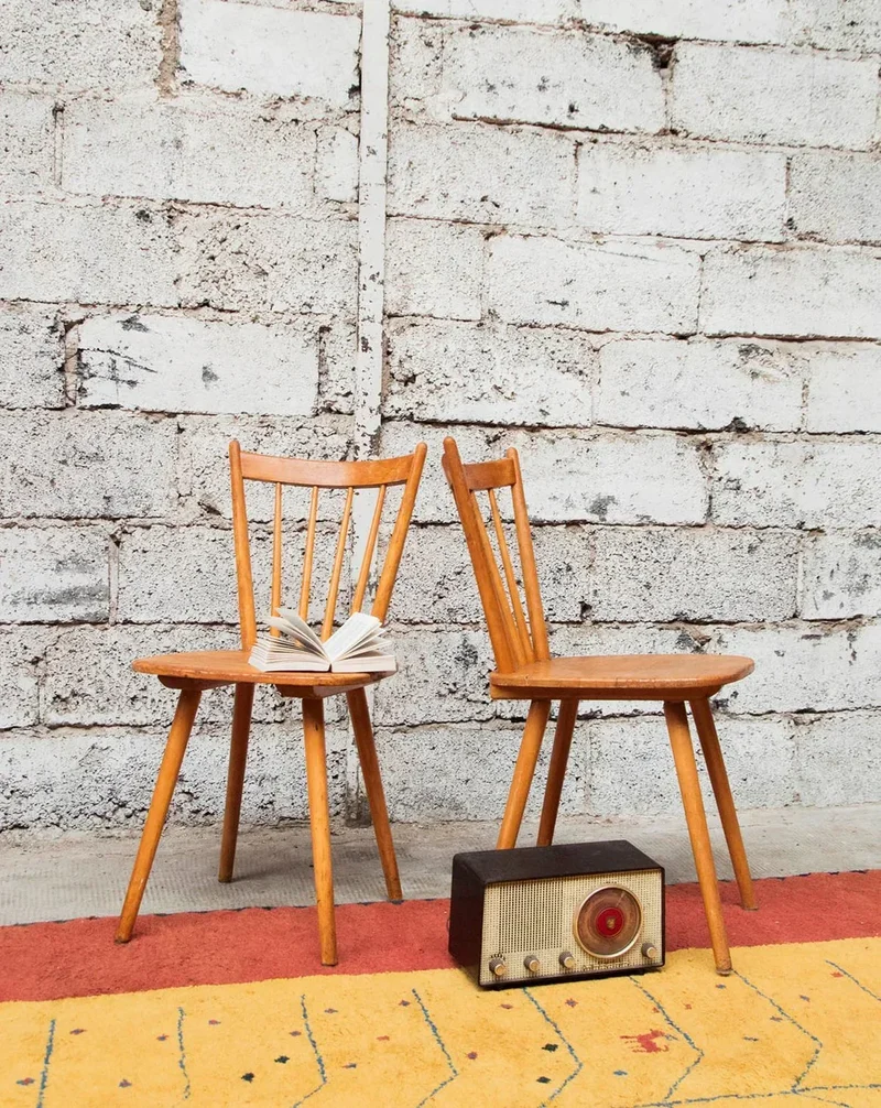 Alma, la paire de chaises en bois N°734