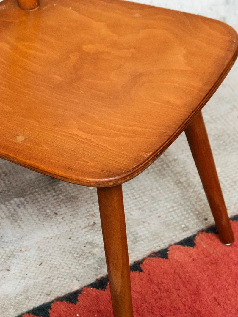 Alma, la paire de chaises en bois N°733