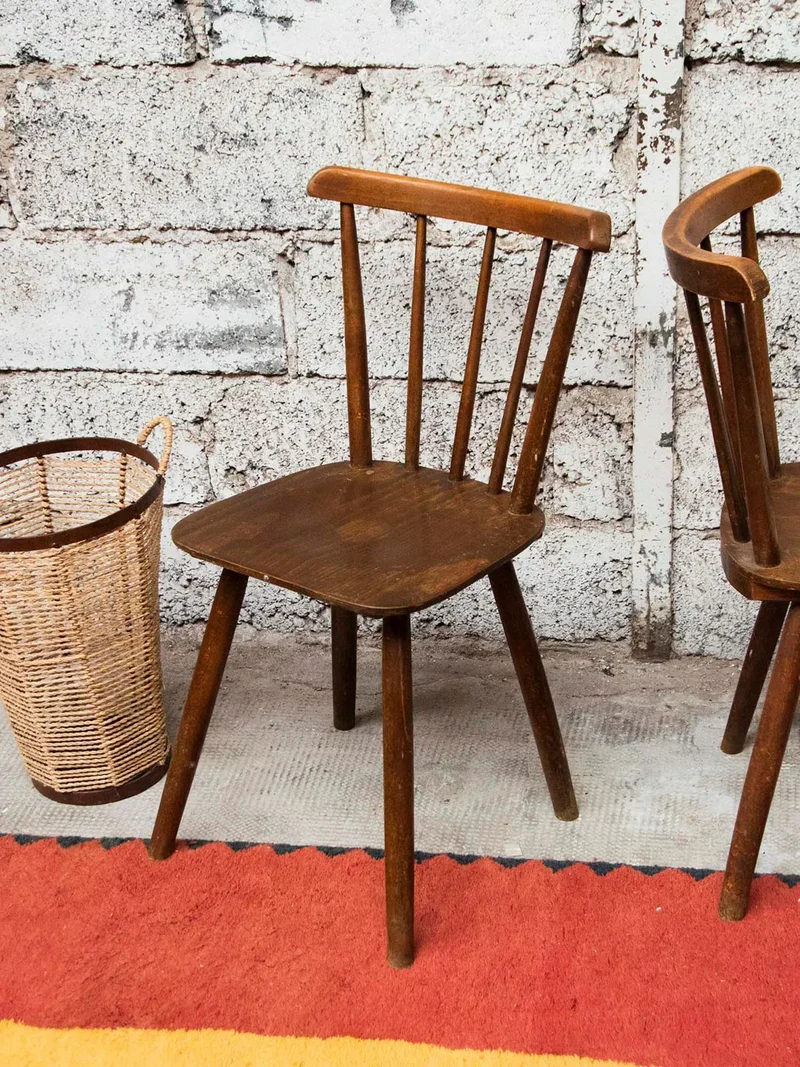 Claude, la paire de chaises en bois N°723