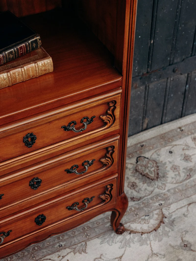 Gilbert, le meuble d'appoint en bois N°488