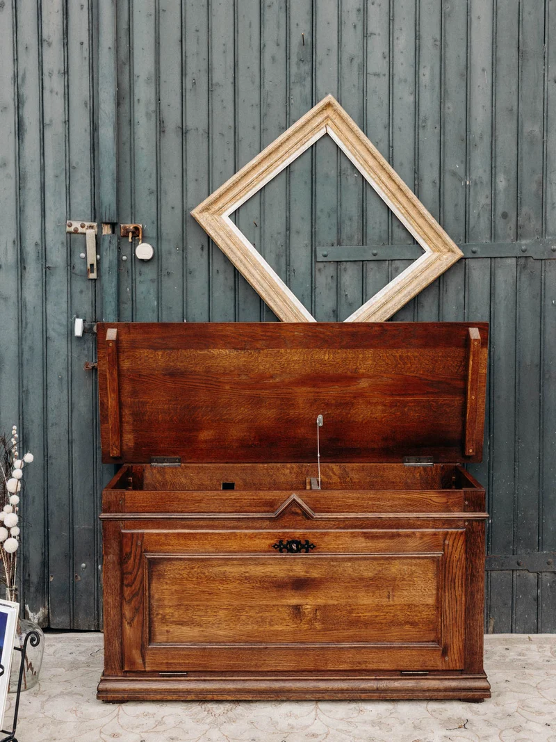 Gilbert, le buffet coffre en bois N°487